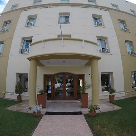 Hotel Del Centro Aimogasta エクステリア 写真
