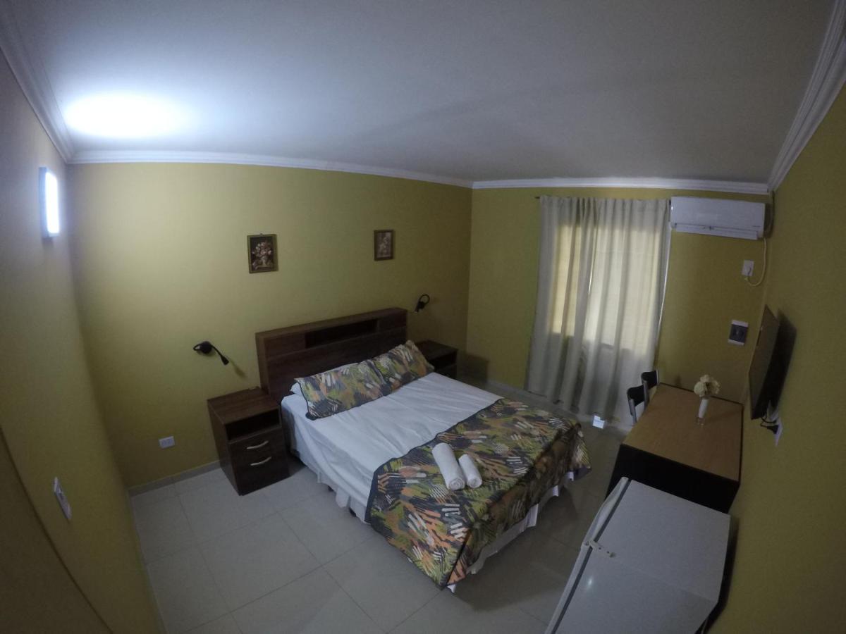 Hotel Del Centro Aimogasta エクステリア 写真