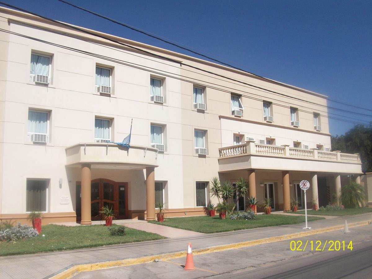Hotel Del Centro Aimogasta エクステリア 写真